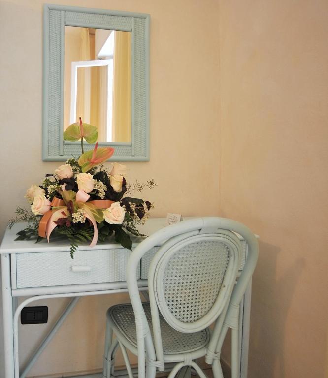 Hotel Riviera Blu Tirrenia Habitación foto